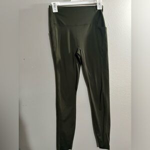 ALL IN MOTION everyday green leggings, super soft, side pockets